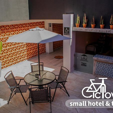 Hotel Ciclovia & Terraza Zitácuaro Kültér fotó